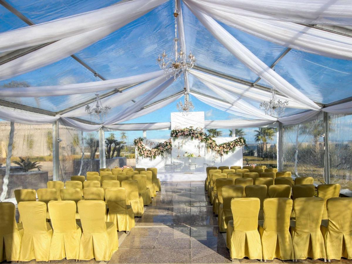 Moevenpick Hotel Du Lac Tunis Luaran gambar Marquee tent