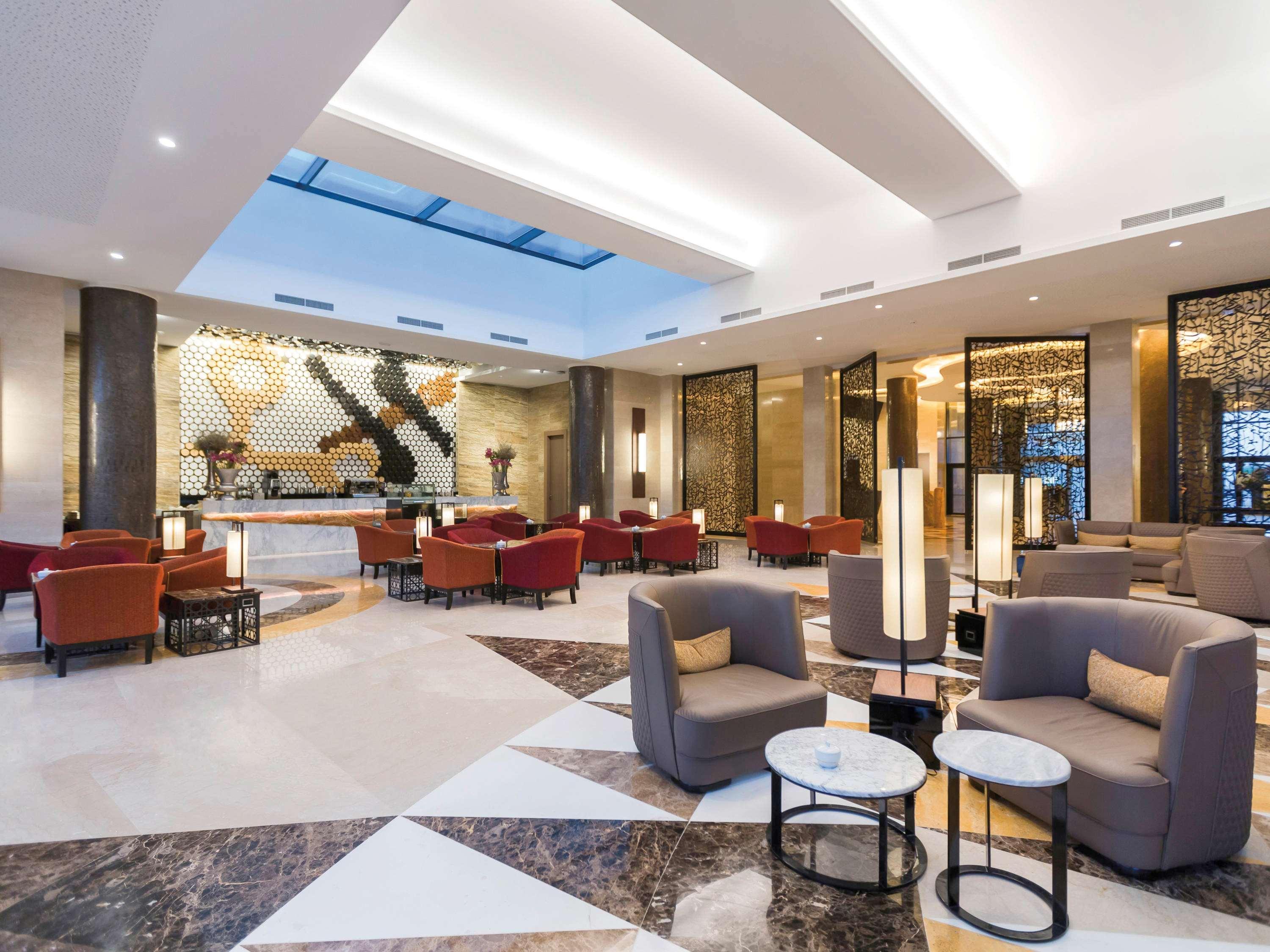 Moevenpick Hotel Du Lac Tunis Luaran gambar Lobby
