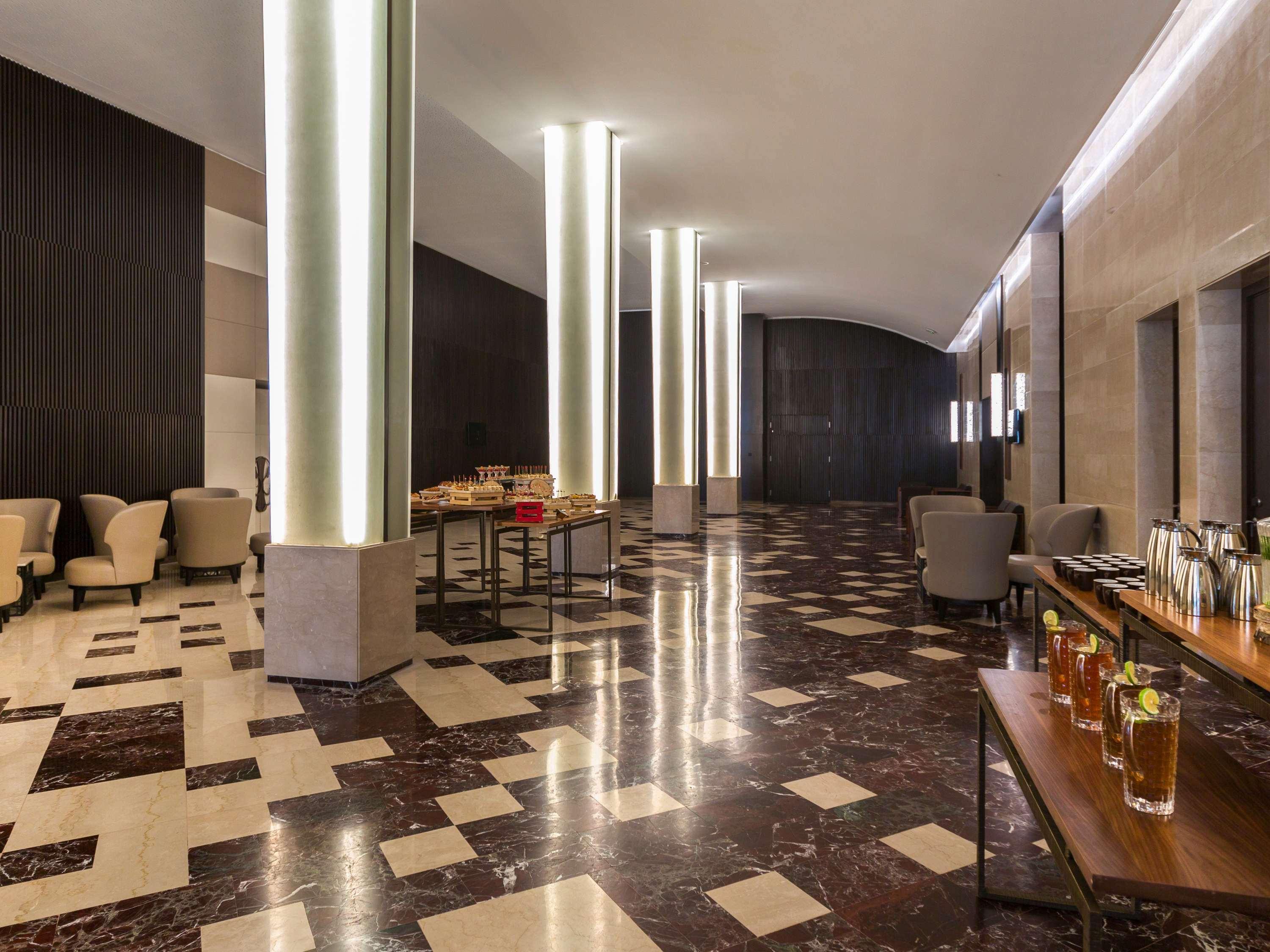 Moevenpick Hotel Du Lac Tunis Luaran gambar The Westin Mumbai