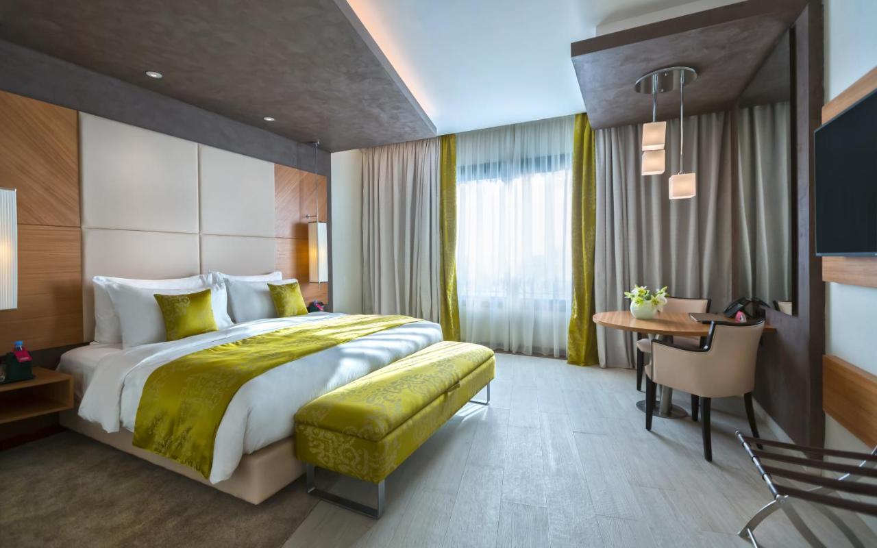 Moevenpick Hotel Du Lac Tunis Luaran gambar A room at the hotel